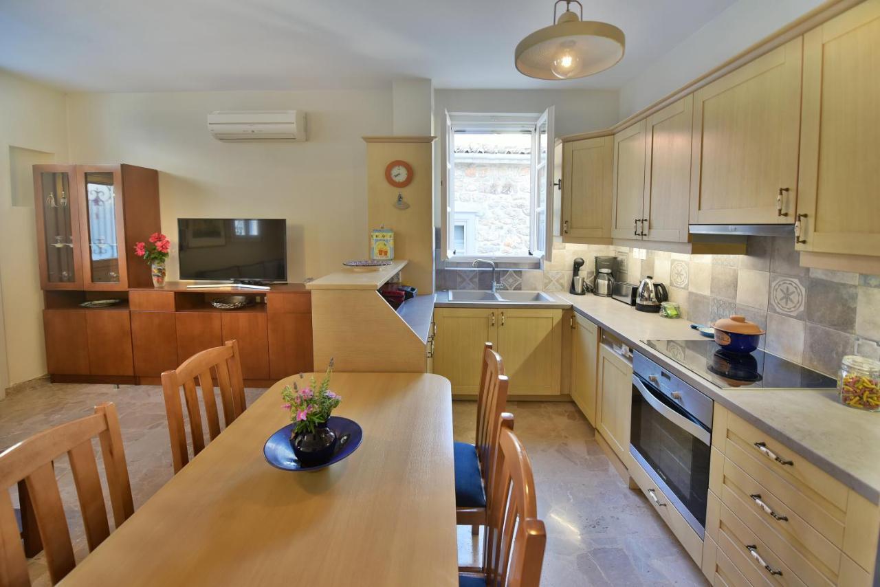 Feel At Home - Family House In Hydra מראה חיצוני תמונה